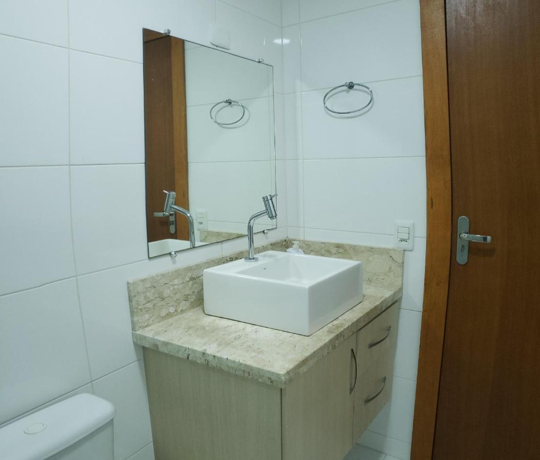 Excelente Apto 3 Quartos Em Bombas, 100 Metros Do Mar E 2 Vagas De Garagem Бомбіняс Екстер'єр фото