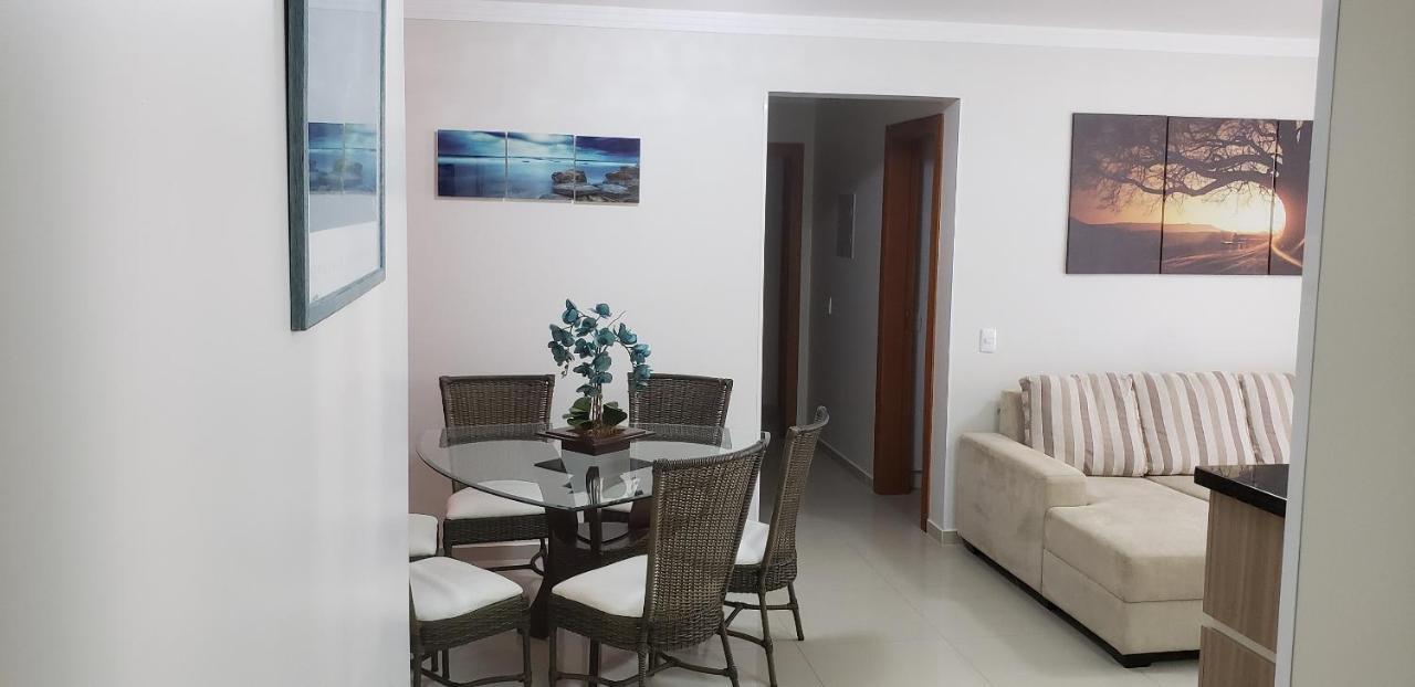 Excelente Apto 3 Quartos Em Bombas, 100 Metros Do Mar E 2 Vagas De Garagem Бомбіняс Екстер'єр фото